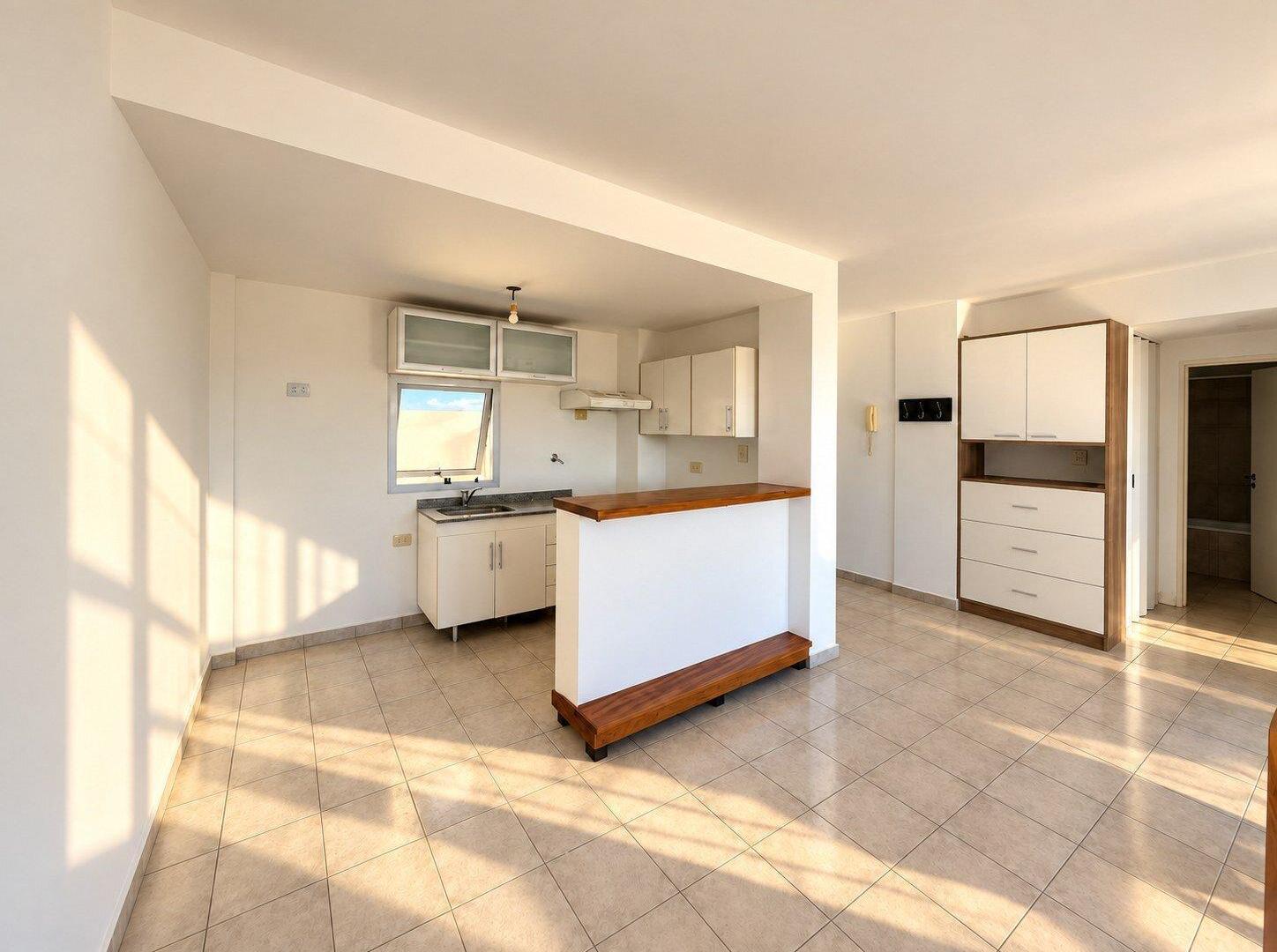 Foto de ALQUILER DEPARTAMENTO 2 AMBIENTES CON COCHERA EN VILLA PUEYRREDON, imagen 2