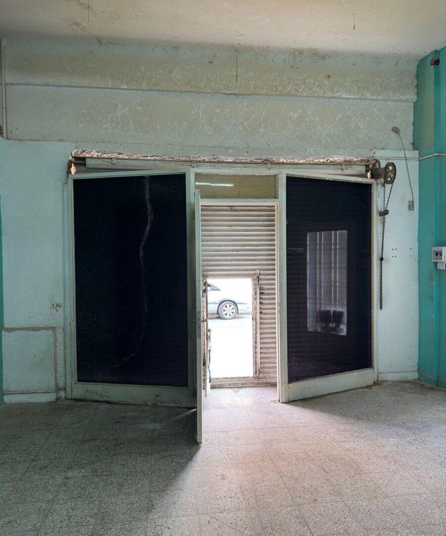 Foto de VENTA GALPON/DEPOSITO INDUSTRIAL LOCAL Y VIVIENDA, imagen 3