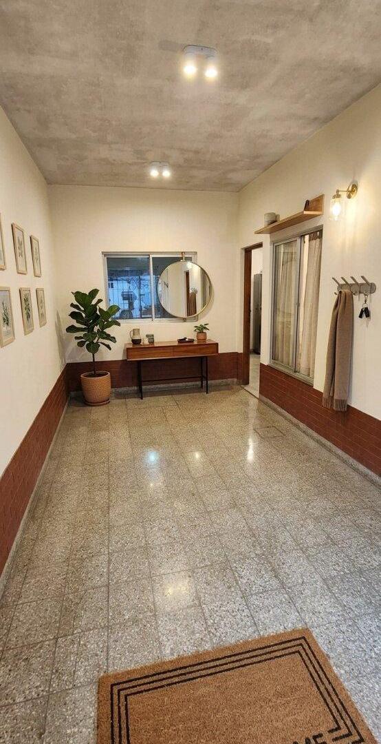 Foto de Venta | Casa en Lote Propio | 4 ambientes |C/ Patio y Cochera | Apto, imagen 3