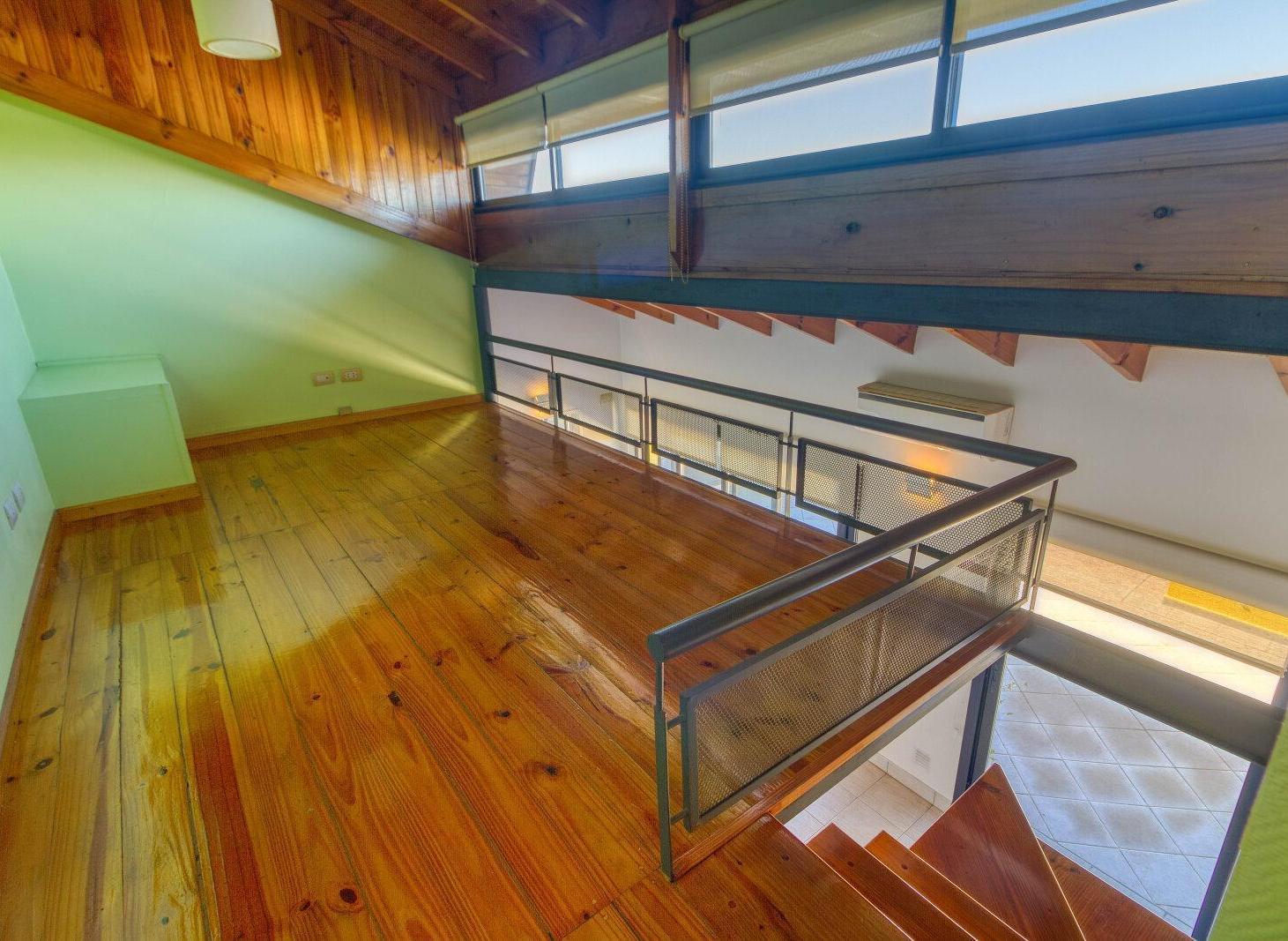 Foto de Venta | Duplex | 4 ambientes | con quincho y terraza propia., imagen 3