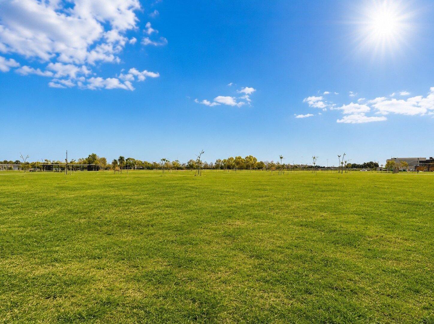 Foto de LOTE A LAGUNA EN VENTA | BARRIO SILVESTRE – NORDELTA, imagen 3