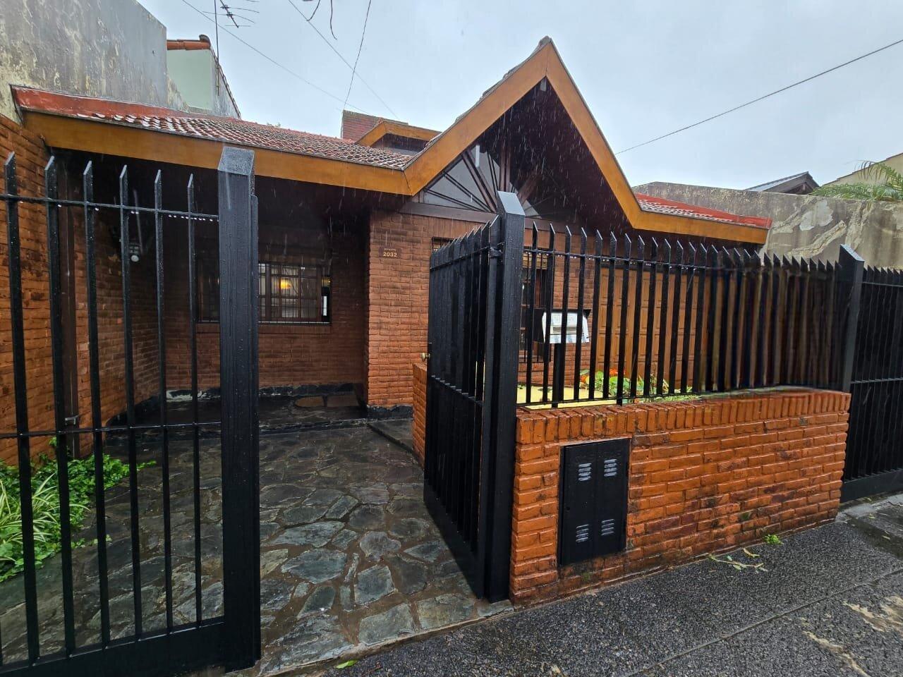 Foto de VENTA CASA 4 AMBIENTES EN MARTINEZ CON JARDIN, imagen 1