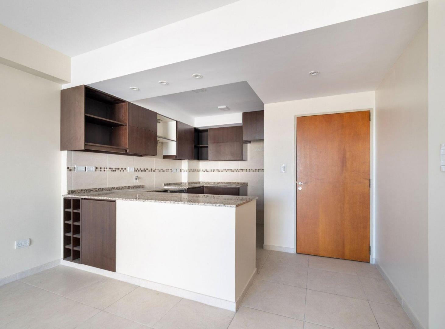 Foto de VENTA | 2 AMBIENTES | PARQUE CHACABUCO | BALCON CORRIDO | VISTA ABIERTA, imagen 2
