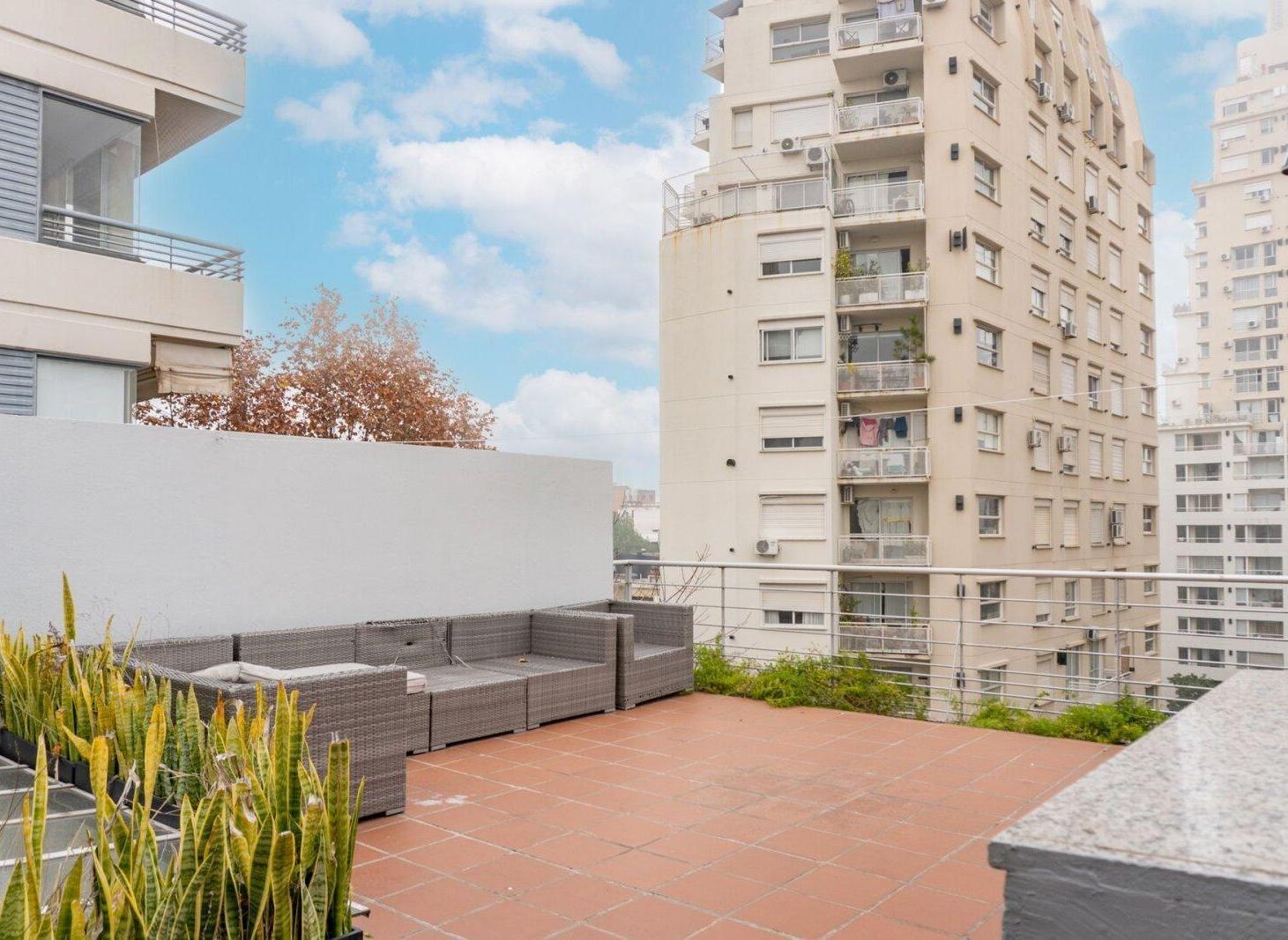 Foto de VENTA | 2 AMBIENTES | BELGRANO | BALCON | COCHERA | TERRAZA PROPIA CON, imagen 3