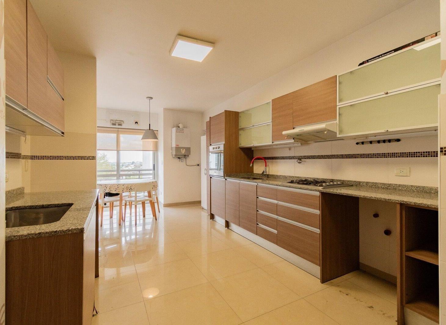 Foto de Venta depto 4 amb en duplex con cochera pileta y SUM en Flores, imagen 3