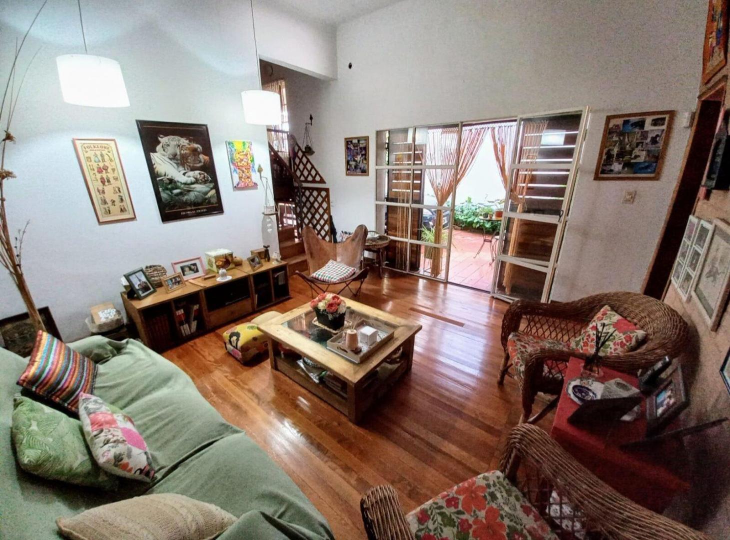 Foto de CASA 5 AMB JARDIN PILETA Y COCHERA - V. BALLESTER, imagen 1