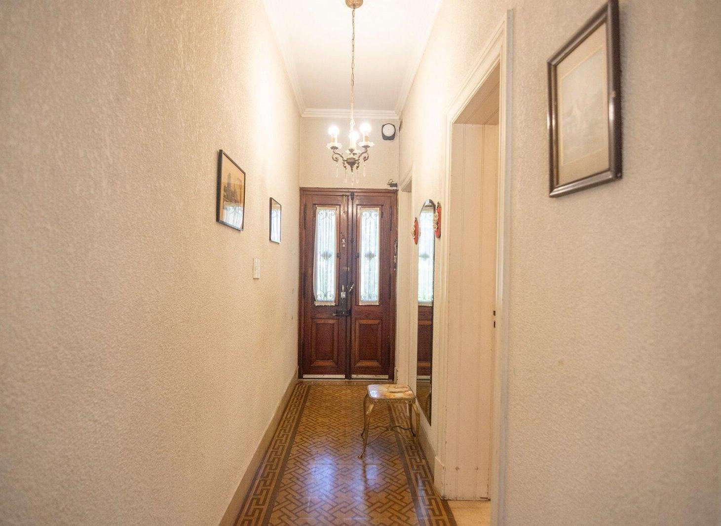 Foto de Venta Casa 4 ambientes c/cochera/quincho/parrilla/jardín - Florida, imagen 3