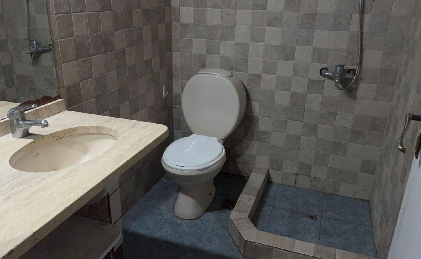 Foto de VENTA PH 3 AMB.CON PATIO V.BALLESTER S/EXPENSAS, imagen 3