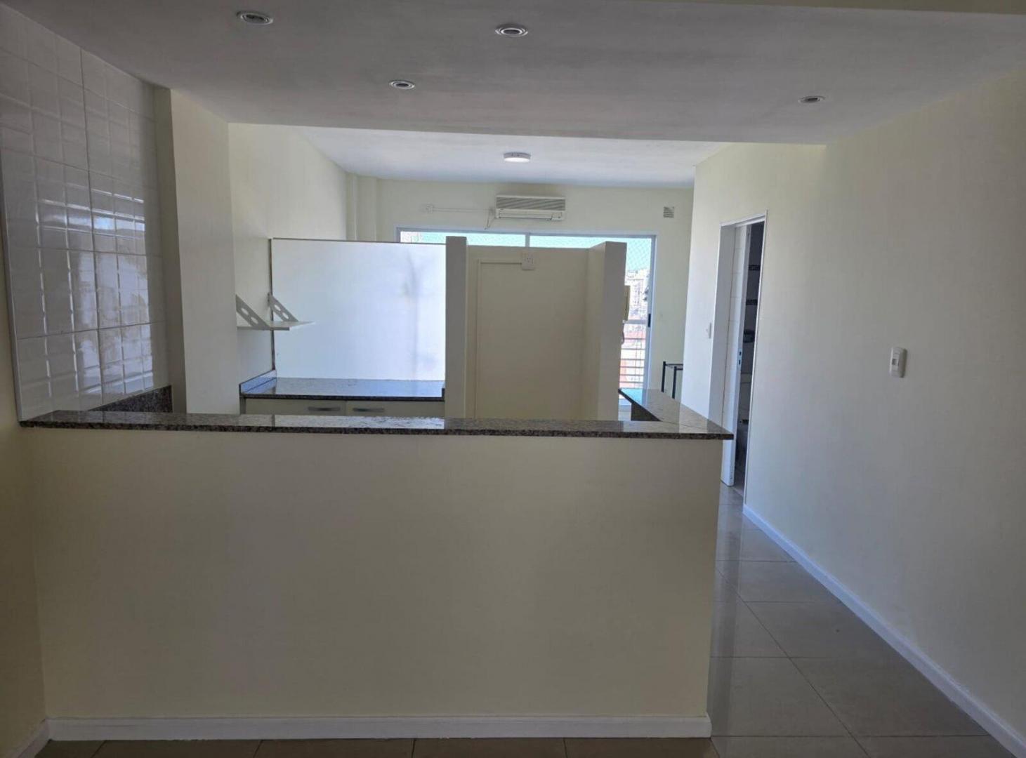 Foto de alquiler departamento en Parque Chacabuco, imagen 2