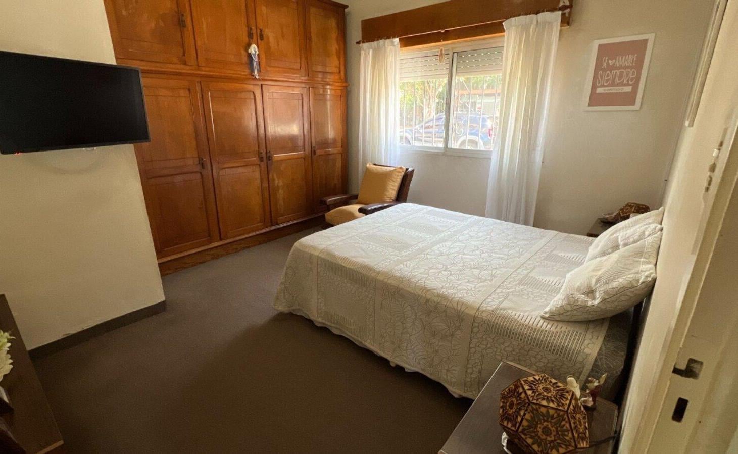 Foto de VENTA CASA Y 2 DEPTOS CON PILETA APTO CREDITO, imagen 5