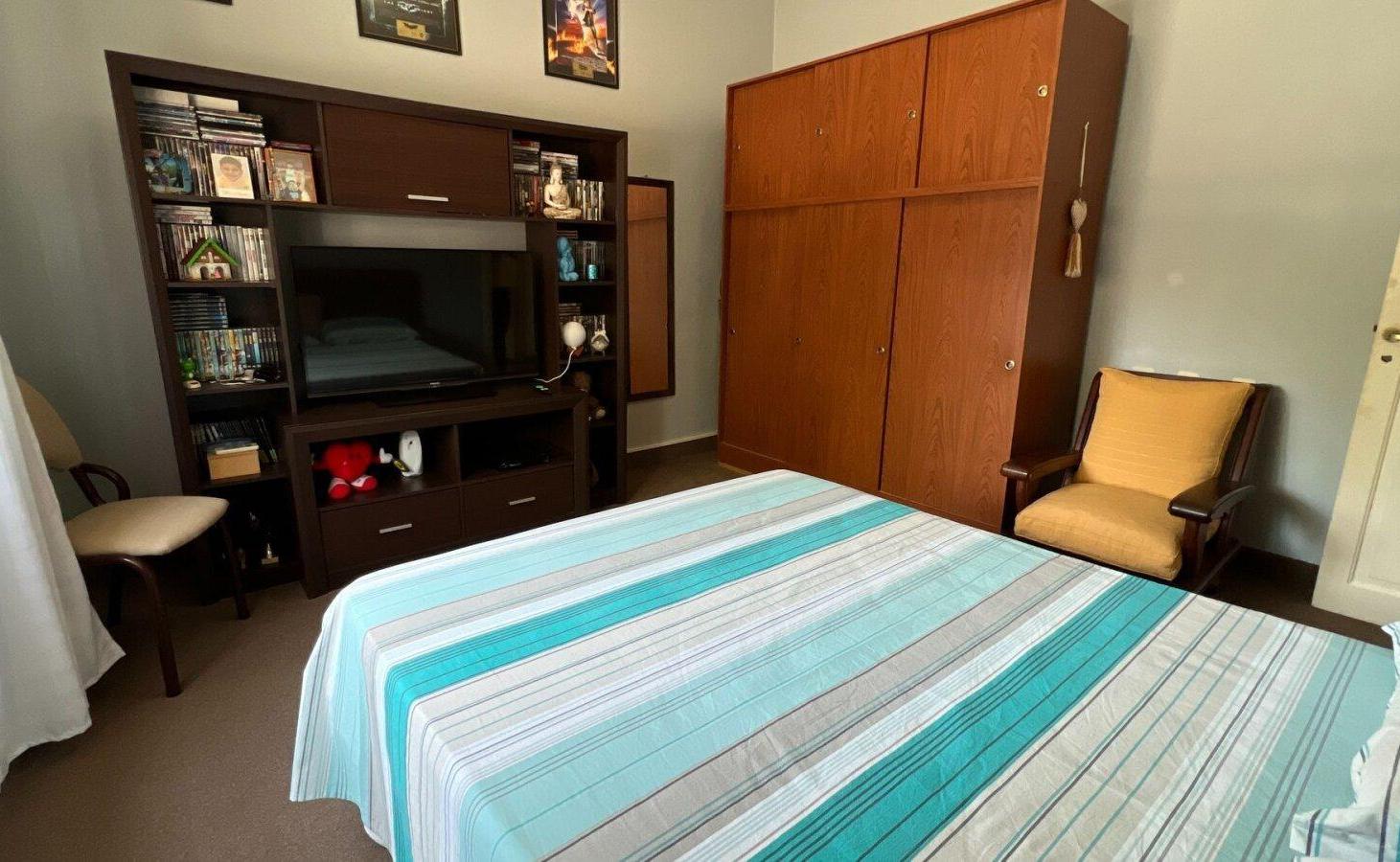 Foto de VENTA CASA Y 2 DEPTOS CON PILETA APTO CREDITO, imagen 4