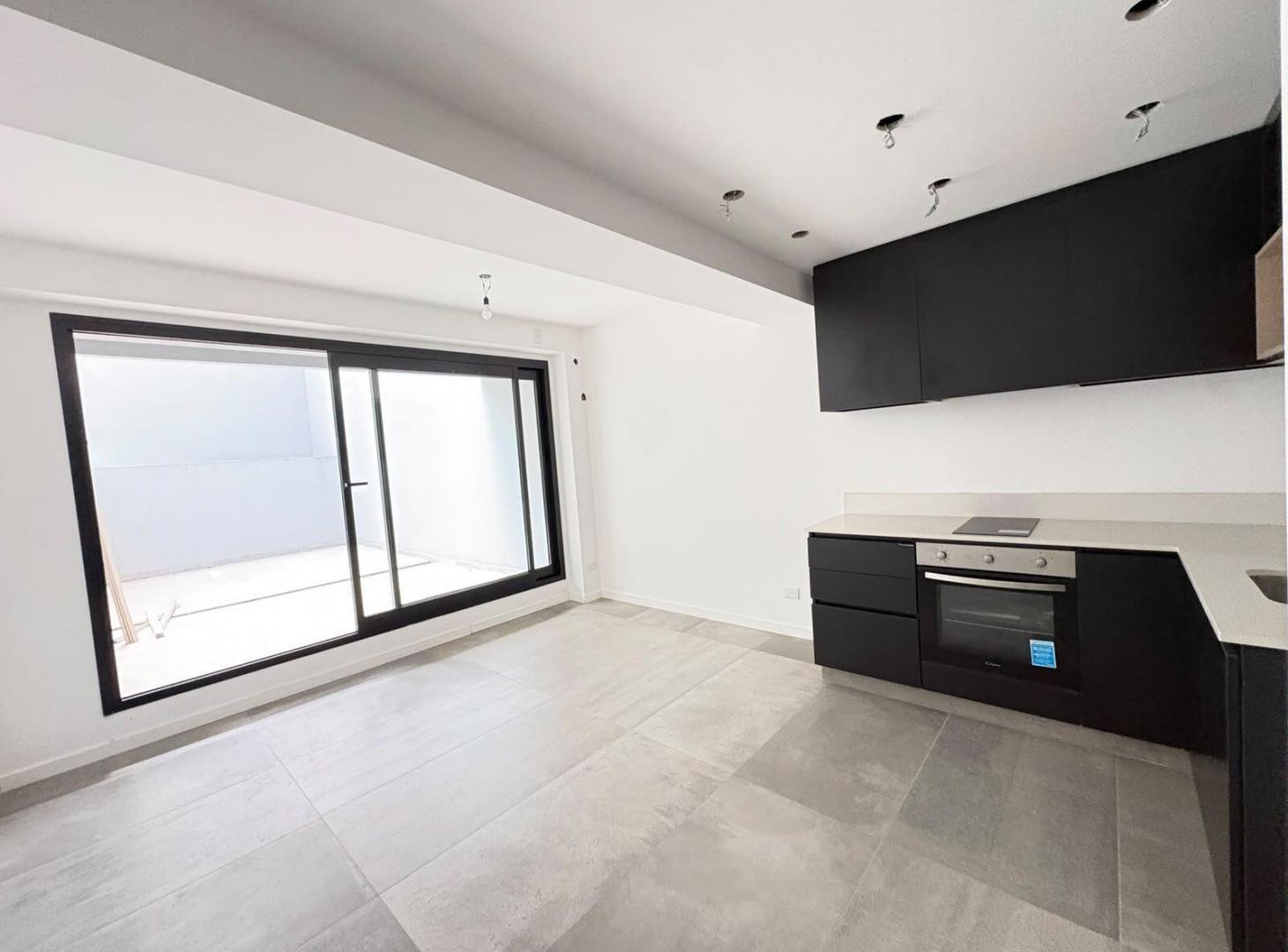 Foto de Venta departamento 2 ambientes con patio nuevo a estrenar Barrio Norte., imagen 5