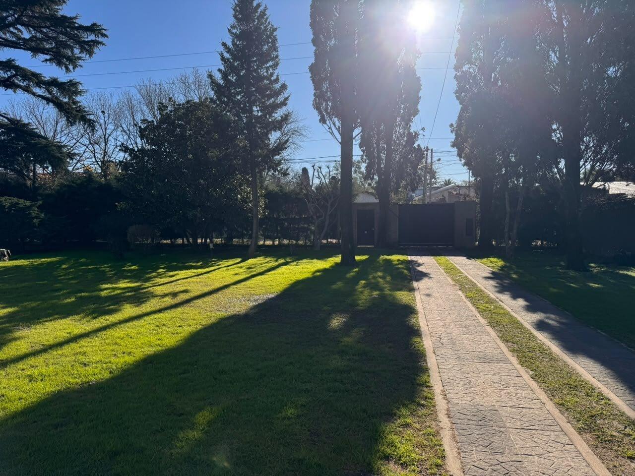 Foto de Alquiler casa quinta Moreno gran jardín para eventos, imagen 1