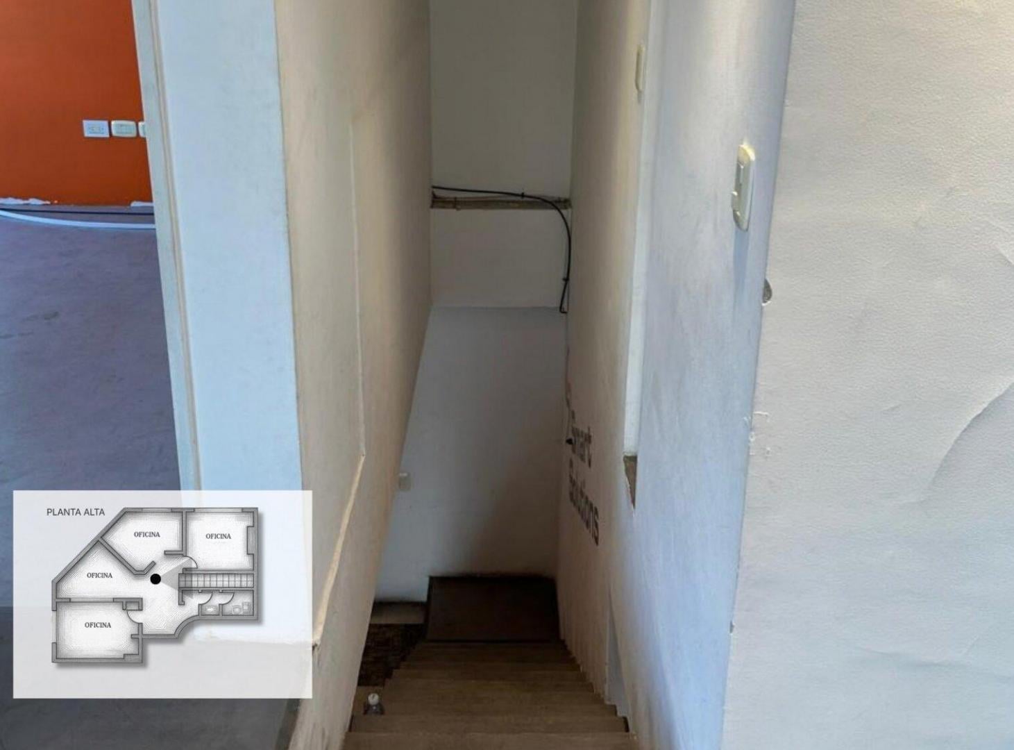 Foto de Local comercial en Esquina | 2 Plantas, imagen 3