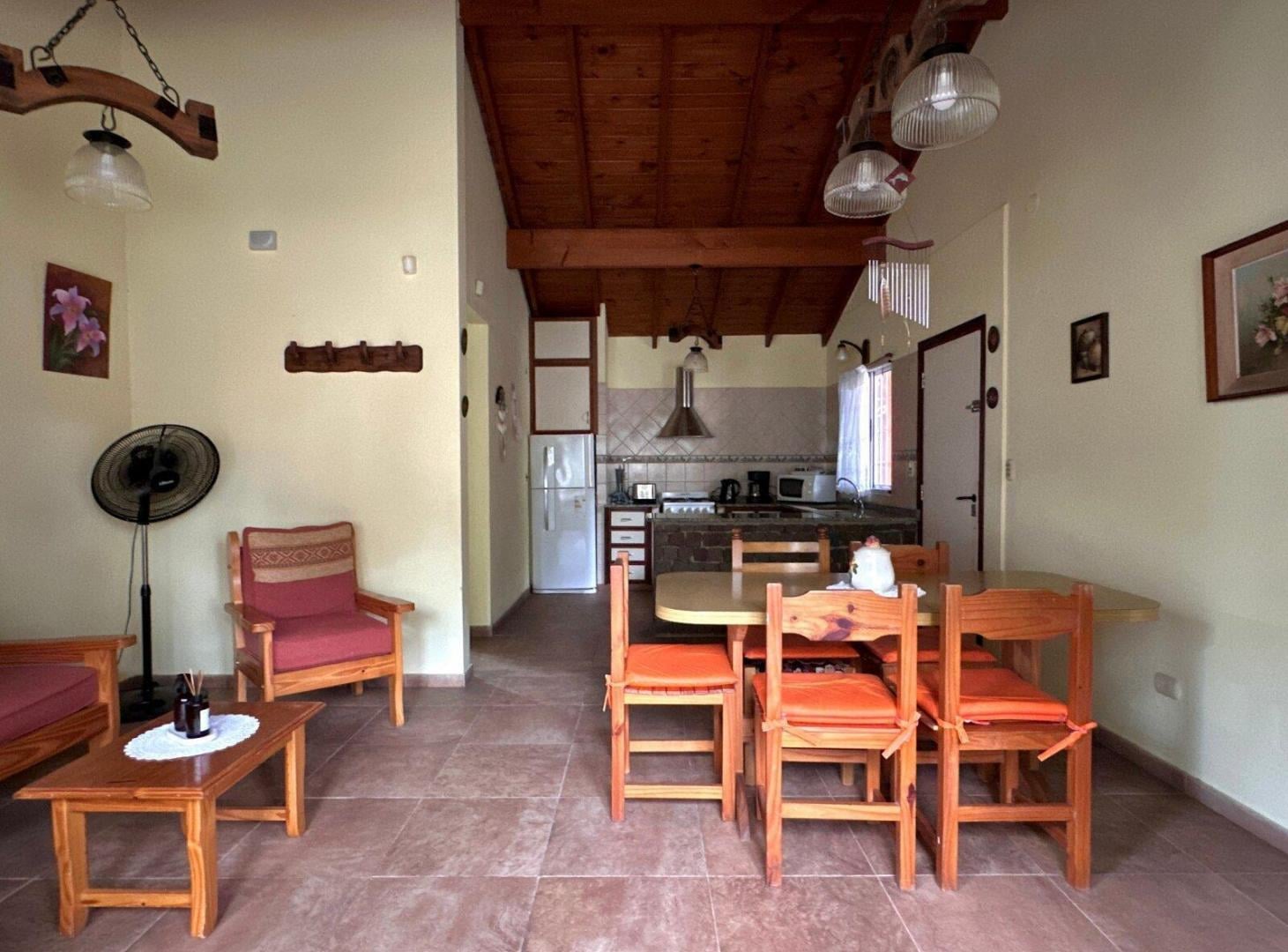 Foto de Venta casa 3 amb en Aguas Verdes con parque y galería, imagen 2