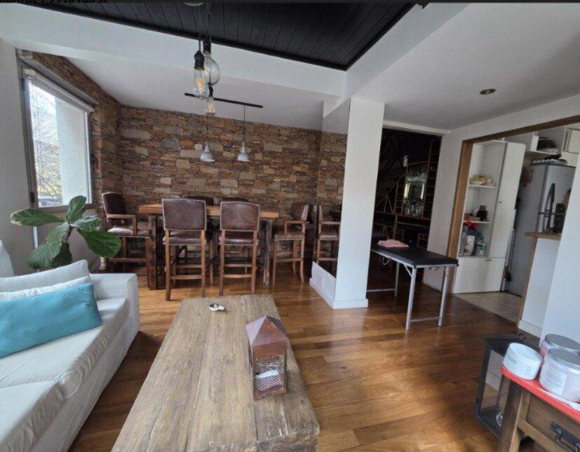 Foto de Venta Duplex 3 Ambientes con dos cocheras y pileta, Acassuso., imagen 1