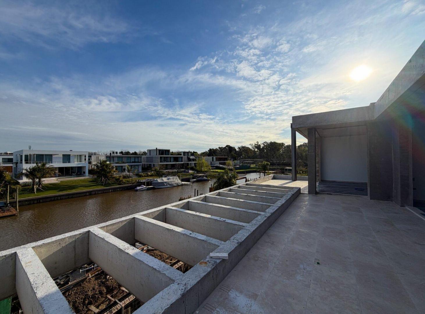 Foto de VENTA CASA 7 AMB. EN CONSTRUCCION EN EL YACHT, imagen 3