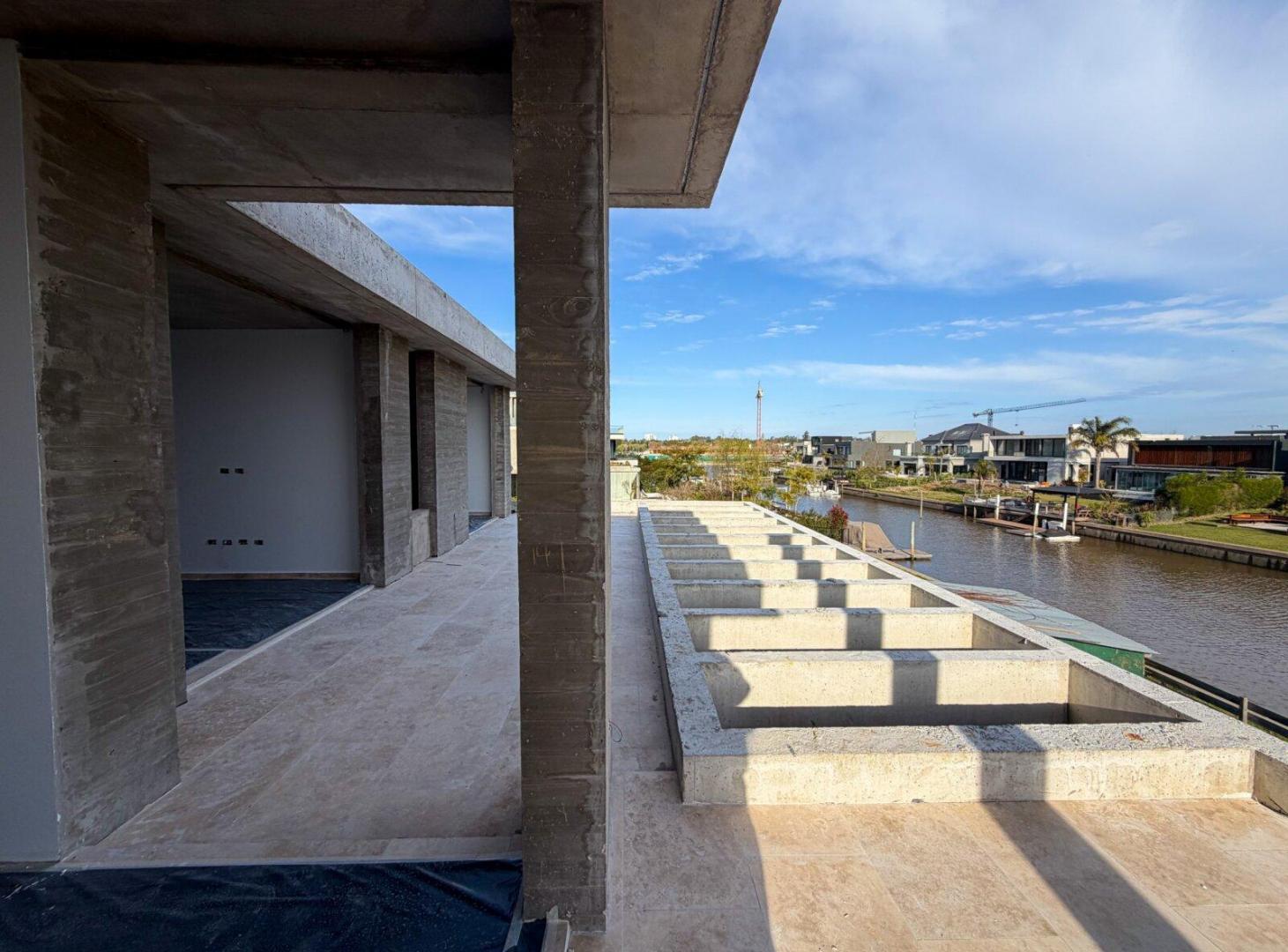 Foto de VENTA CASA 7 AMB. EN CONSTRUCCION EN EL YACHT, imagen 4