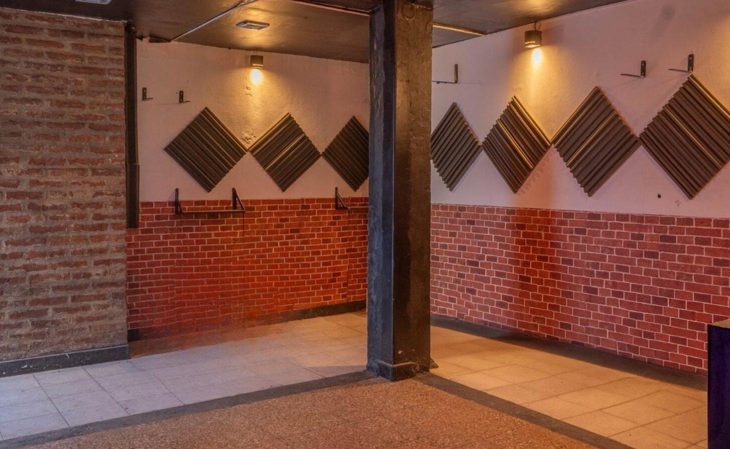 Foto de Venta Galpón Depósito 331m2 Con Casa Lomas Del Mirador, imagen 4