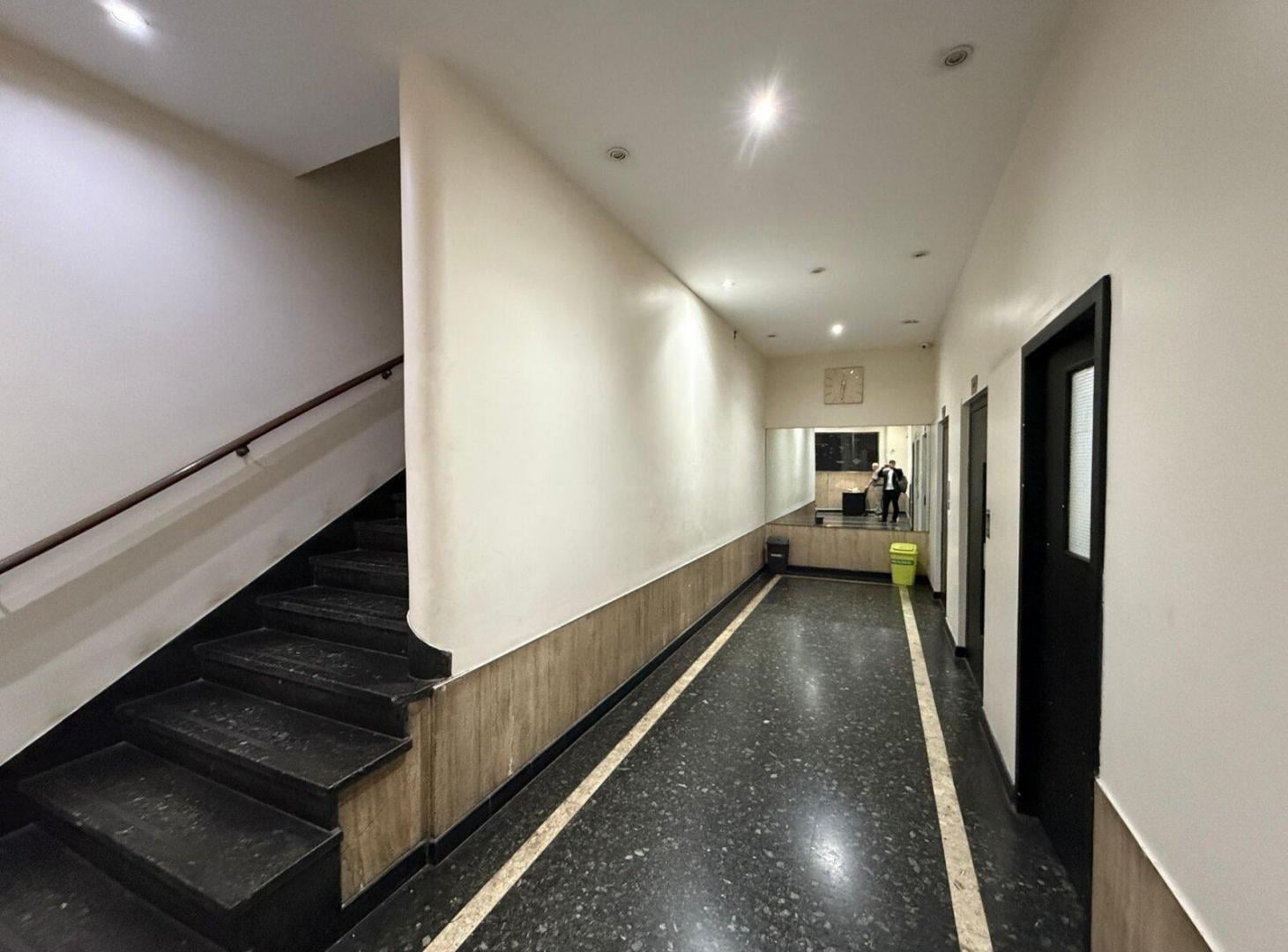 Foto de Oficina en Venta - Microcentro - A refaccionar, imagen 3