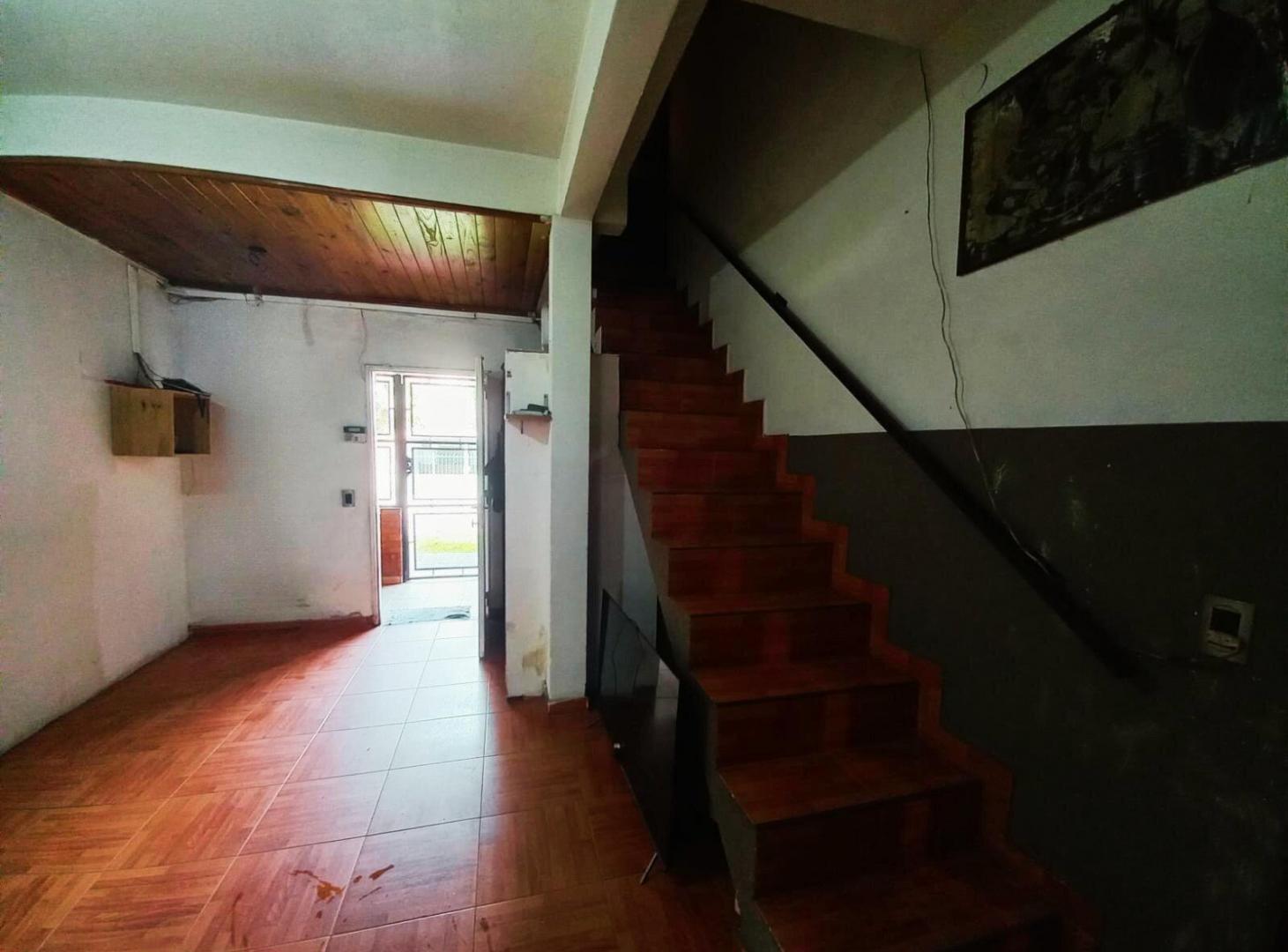 Foto de VENTA | CASA 2 AMB| SAN MARTÍN |152 m2 | COCHERA DOBLE |TERRAZA |, imagen 3