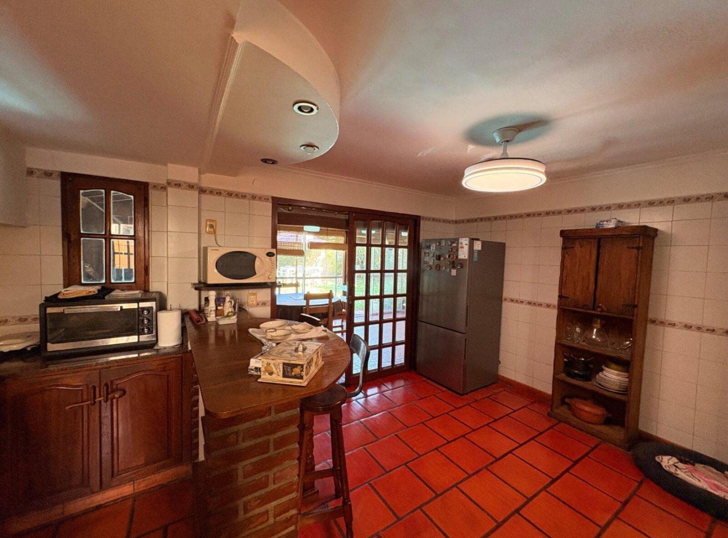 Foto de VENTA CASA CON PILETA CASTELAR NORTE, imagen 5