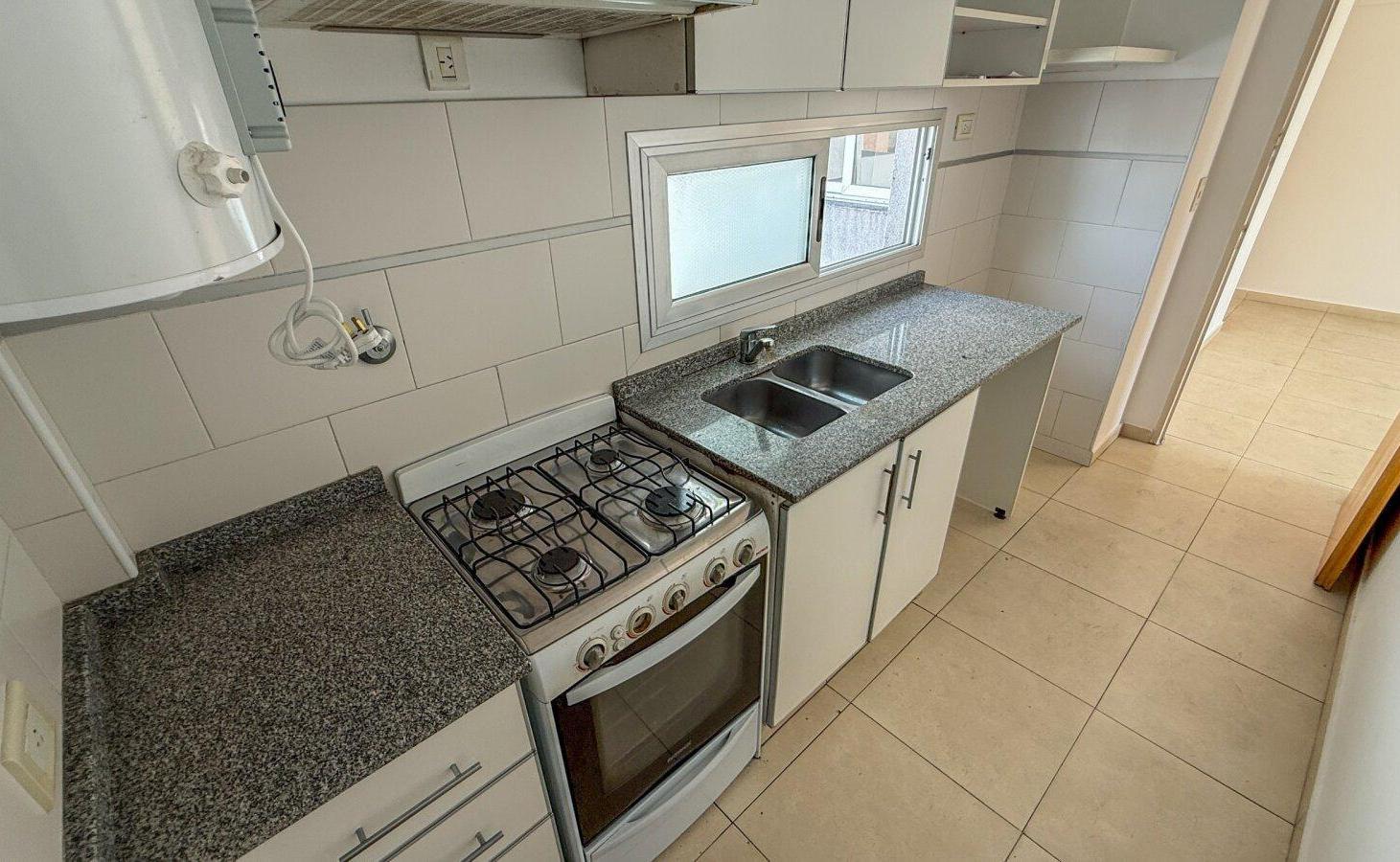 Foto de Venta Departamento 2 amb c/ balcon/cochera - Morón, imagen 3