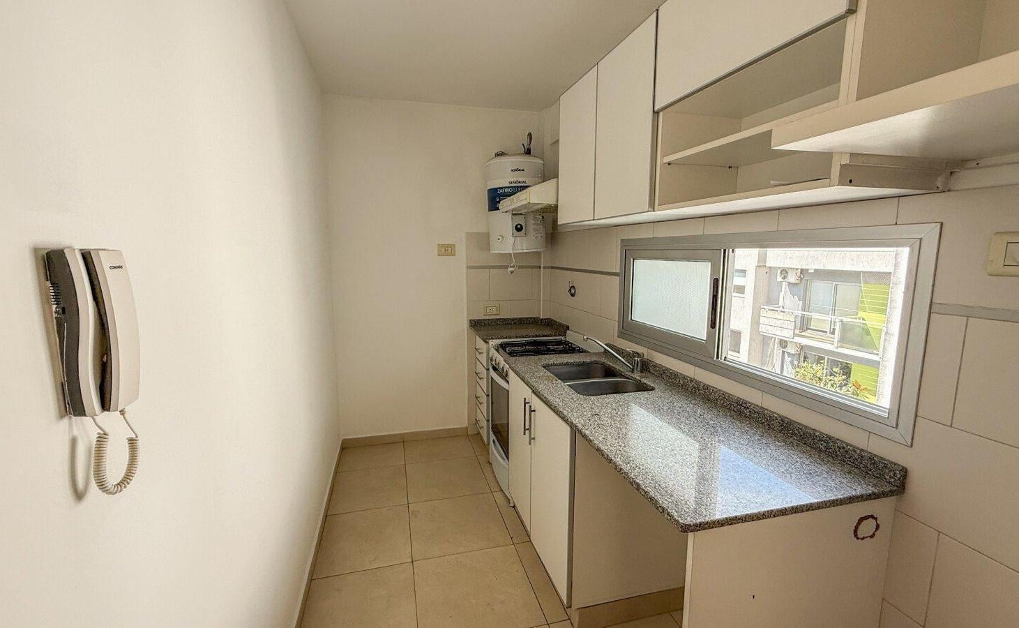 Foto de Venta Departamento 2 amb c/ balcon/cochera - Morón, imagen 2