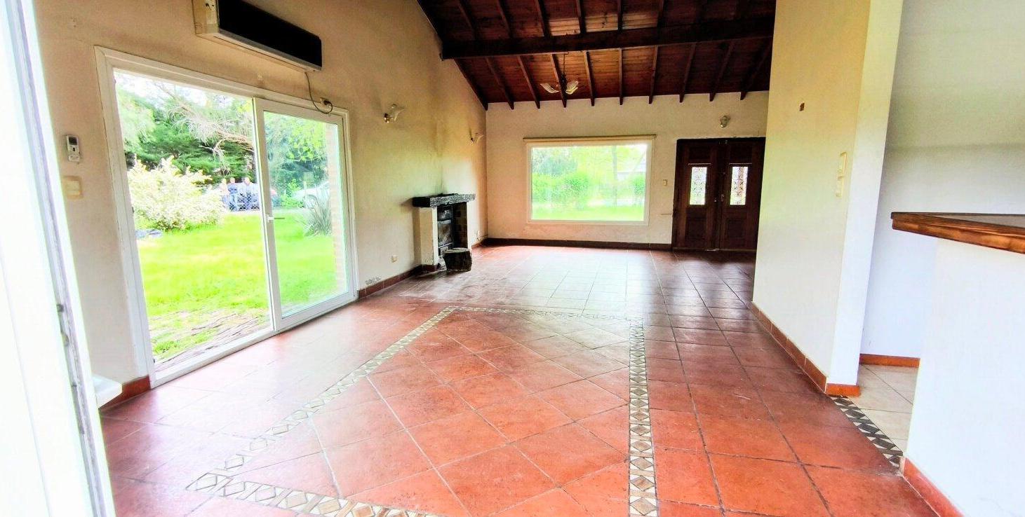 Foto de Casa 5 amb con parque, quincho y pileta - Escobar, imagen 1