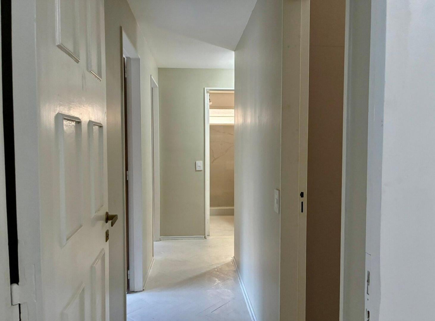 Foto de VENTA DEPTO. EN CABALLITO -4 AMB. RECICLADO C/ BALCON AL FRENTE, imagen 4