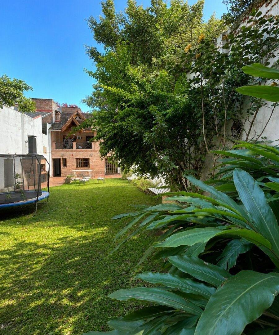 Foto de VENTA | CASA | OLIVOS | 4 DORMITORIOS Y PLAYROOM. JARDIN De 180m2, imagen 5
