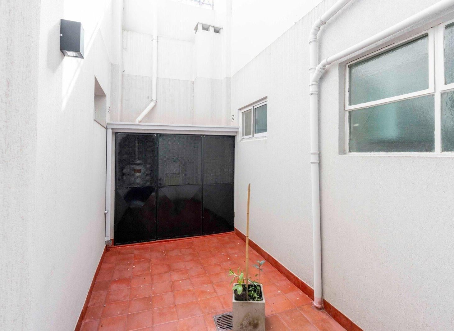 Foto de Venta 3 amb reciclado a nuevo con patio y balcón, imagen 3