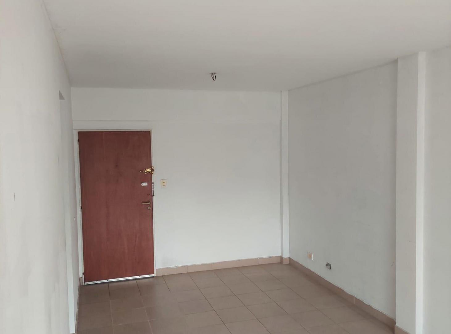 Foto de 3 AMBIENTES EN LANÚS CENTRO! | CON COCHERA Y APTO CRÉDITO, imagen 4