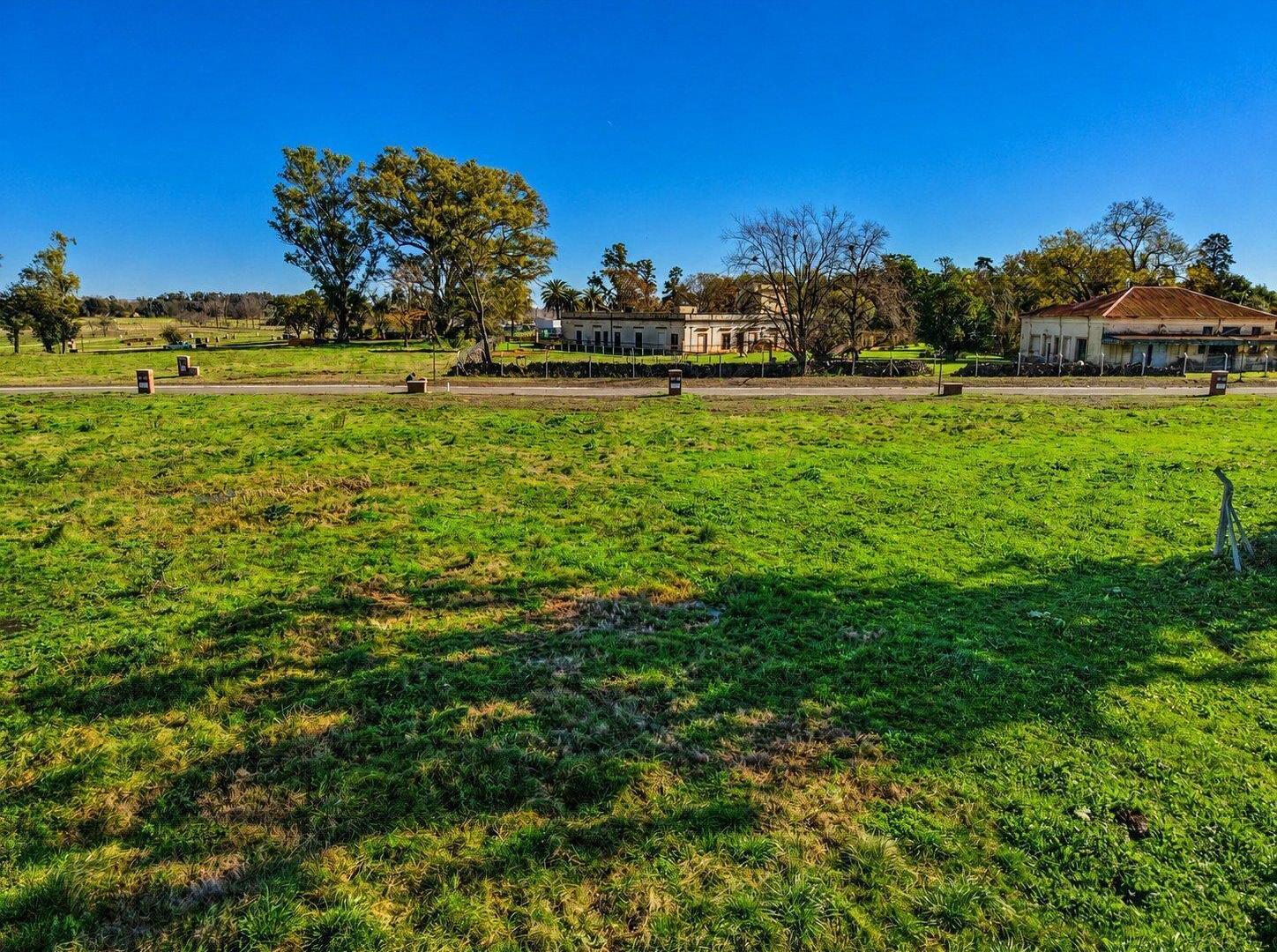 Foto de VENTA LOTE ESTANCIA CARABASSA PILAR - AMENITIES Y EXCELENTE ORIENTACION, imagen 4