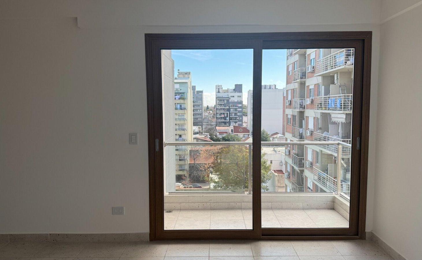 Foto de ¡IMPERDIBLE MONOAMBIENTE A ESTRENAR EN 2º PISO! | VALLEJOS 2600 (Villa, imagen 2