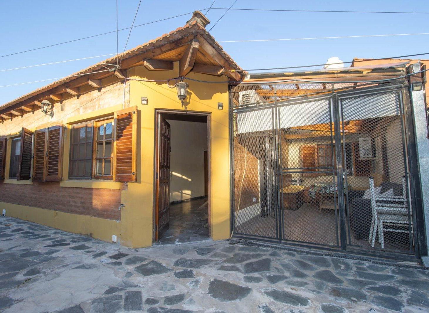 Foto de VENTA PH 3 AMBIENTES-COCHERA-PATIO Villa Ballester, imagen 3