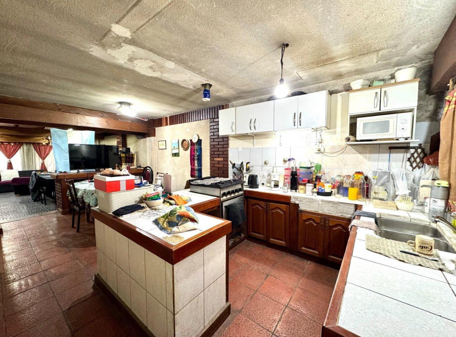 Foto de VENTA CASA MORÓN 5 AMBIENTES, MULTIFAMILAR + DPTO. INDEPENDIENTE, imagen 5