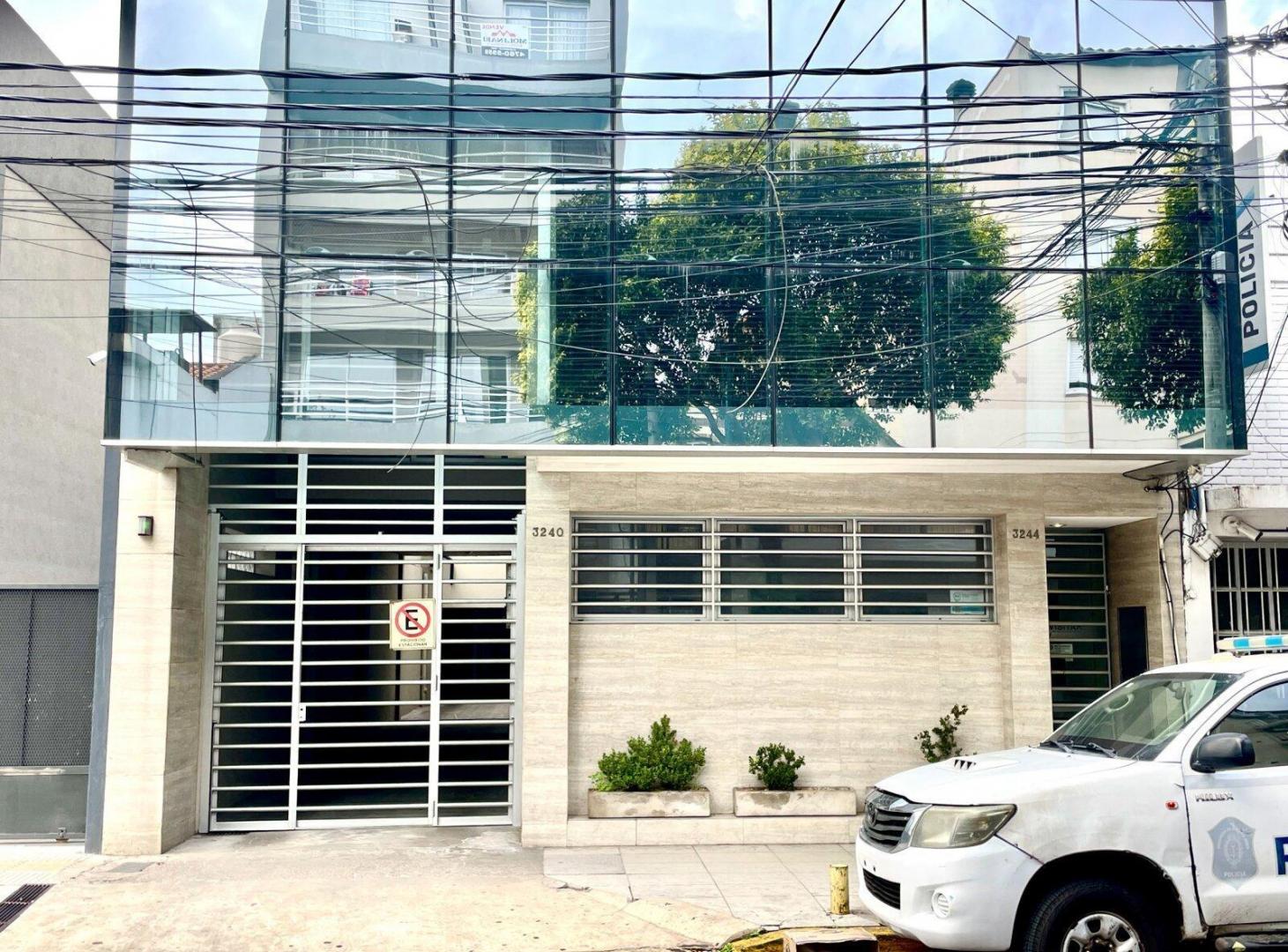 Foto de Venta Oficina Vicente Lopez Florida 5 plantas Av. San Martin a 30m de, imagen 1
