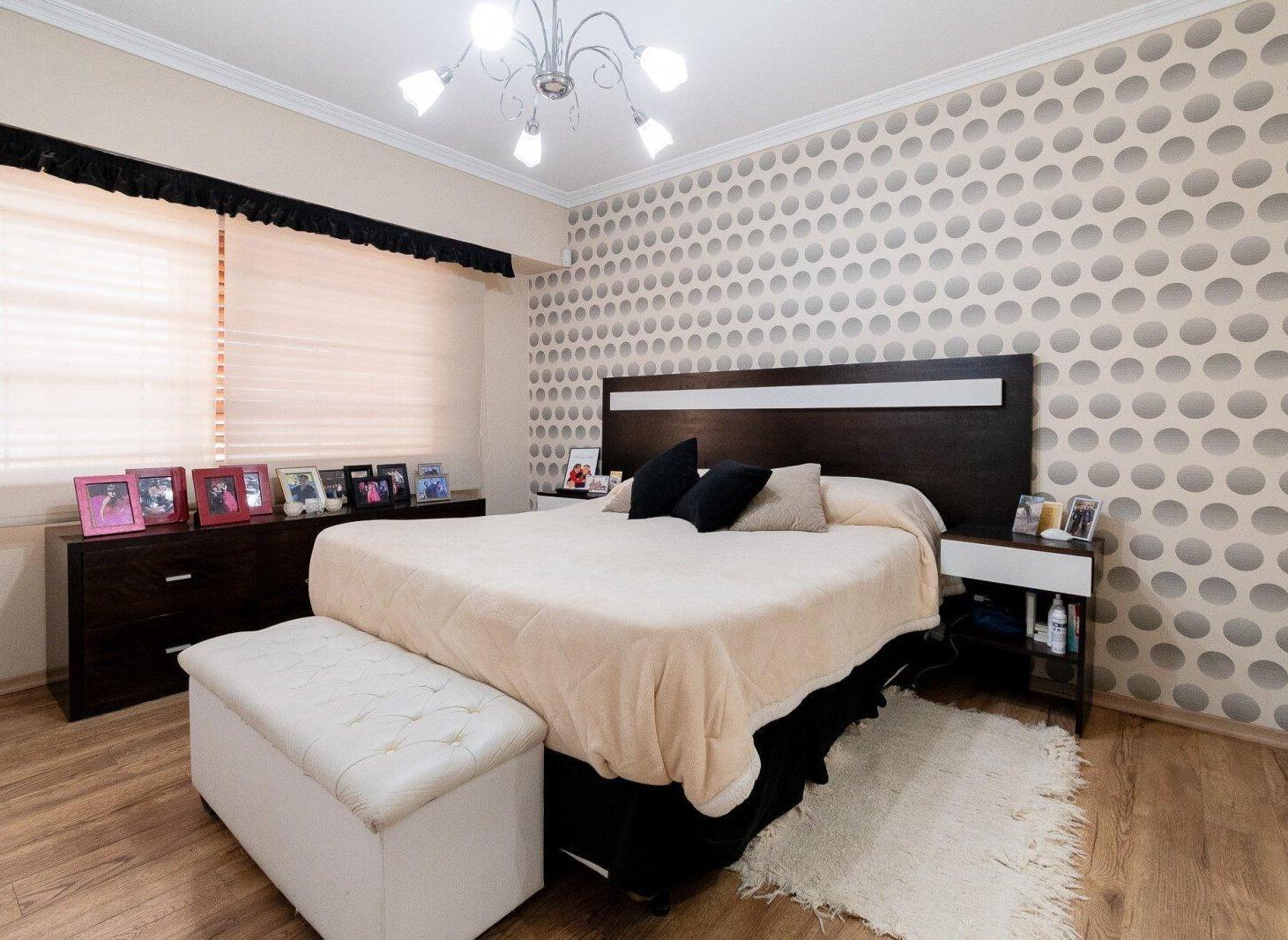 Foto de Casa en venta 5 ambientes cochera pileta barrio Naon, imagen 5