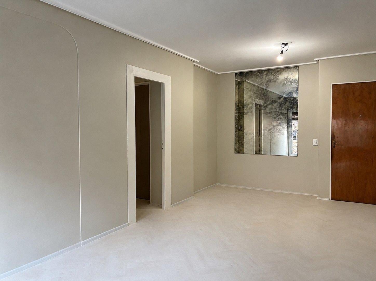 Foto de VENTA DEPTO. 4 AMBIENTES RECICLADO - CABALLITO, imagen 4