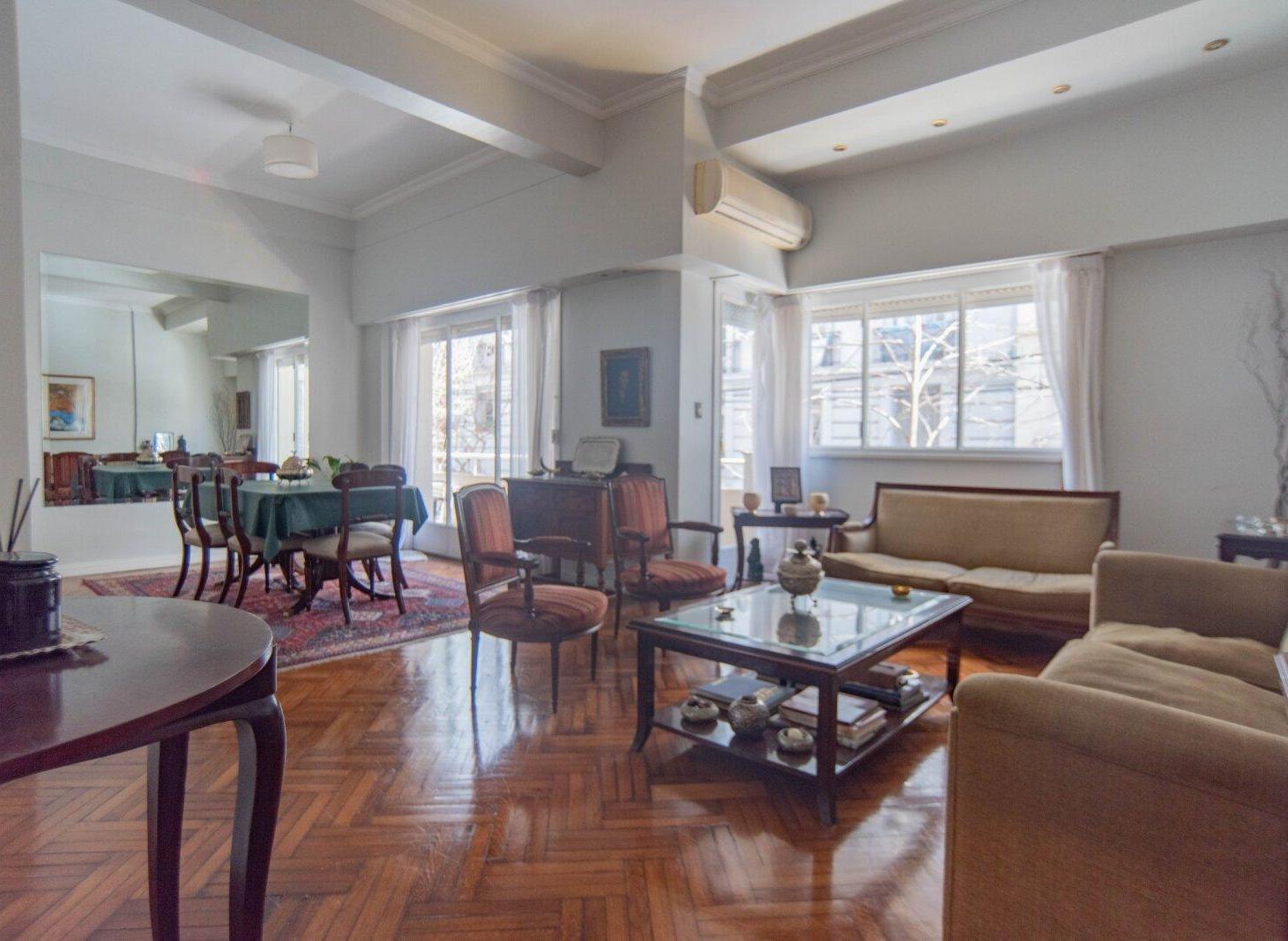 Foto de Venta Departamento de 3 Ambientes en esquina abierta con balcón y mucha, imagen 1