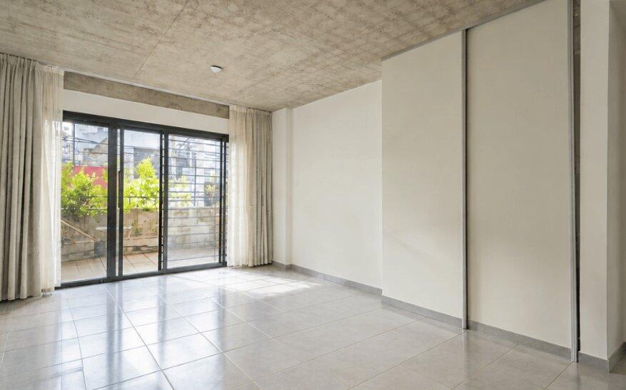 Foto de VENTA MONOAMBIENTE CON BALCÓN - APTO PROFESIONAL - FLORIDA, imagen 2