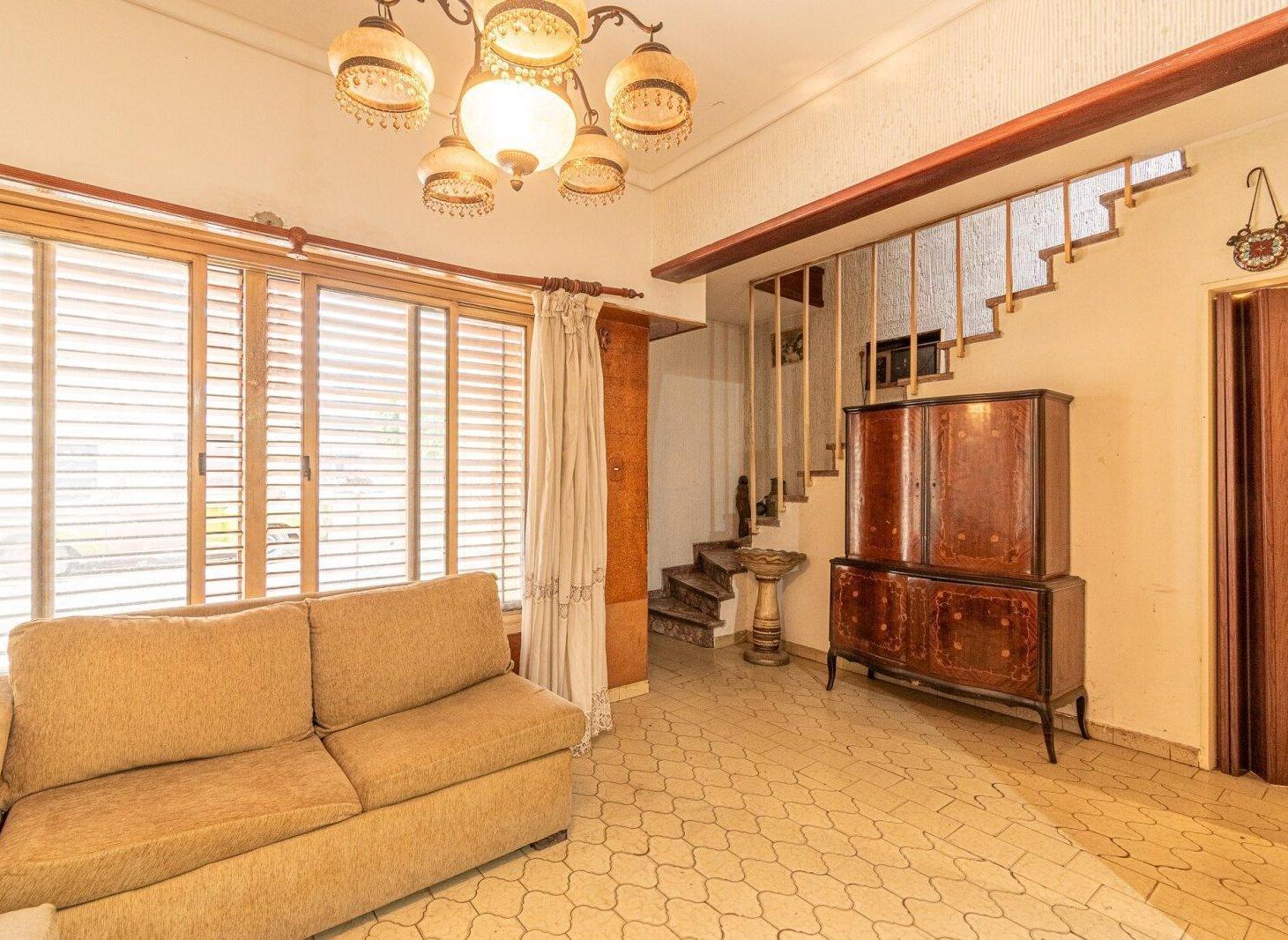 Foto de VENTA | CASA 4 AMB | 200 M² | RAMOS MEJÍA | A REFACCIONAR | LOTE PROPIO, imagen 3