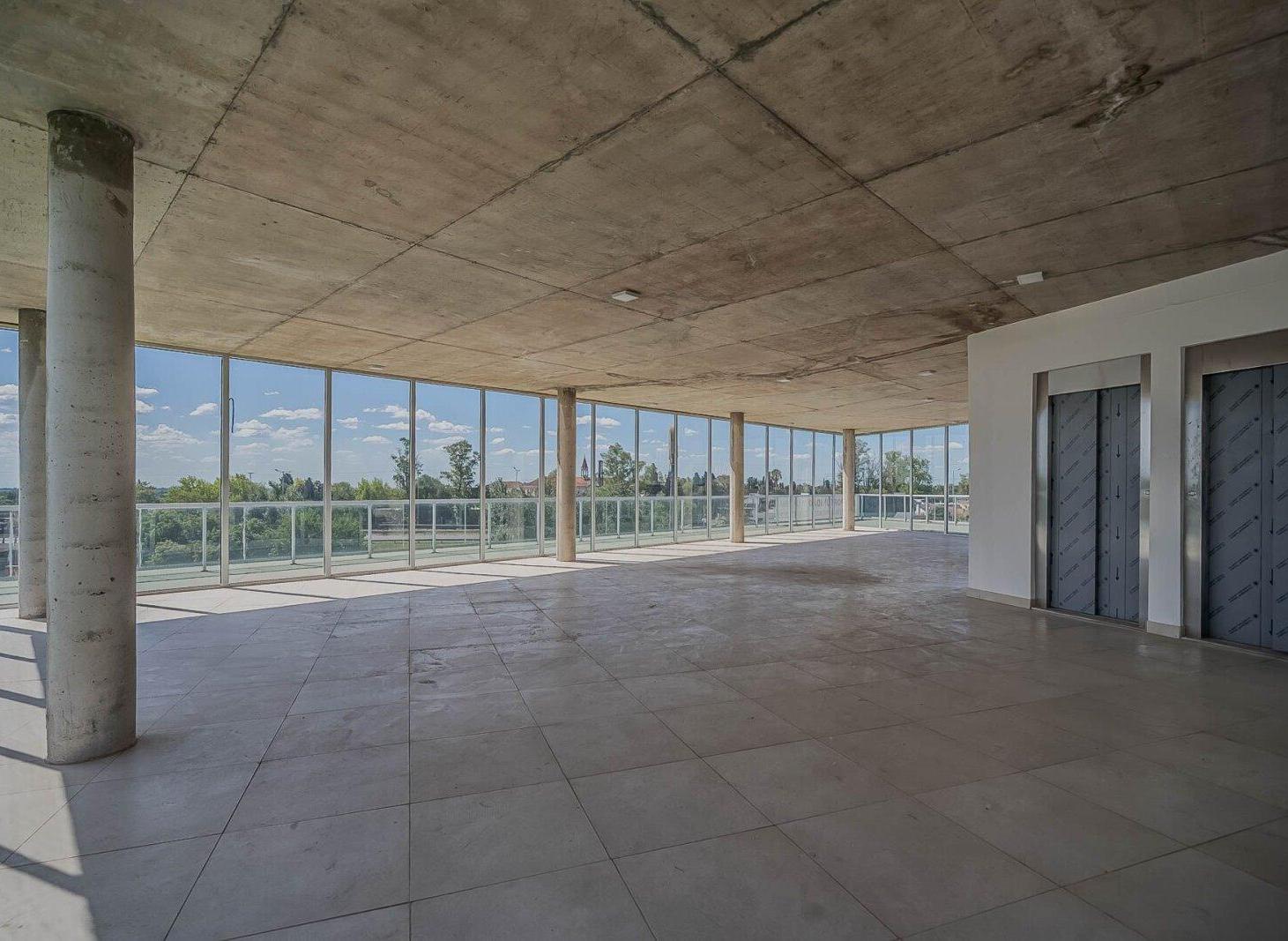 Foto de OFICINA EN ALQUILER CON 382 M² DE TERRAZA Y 4 COCHERAS | MEET PILAR, imagen 4