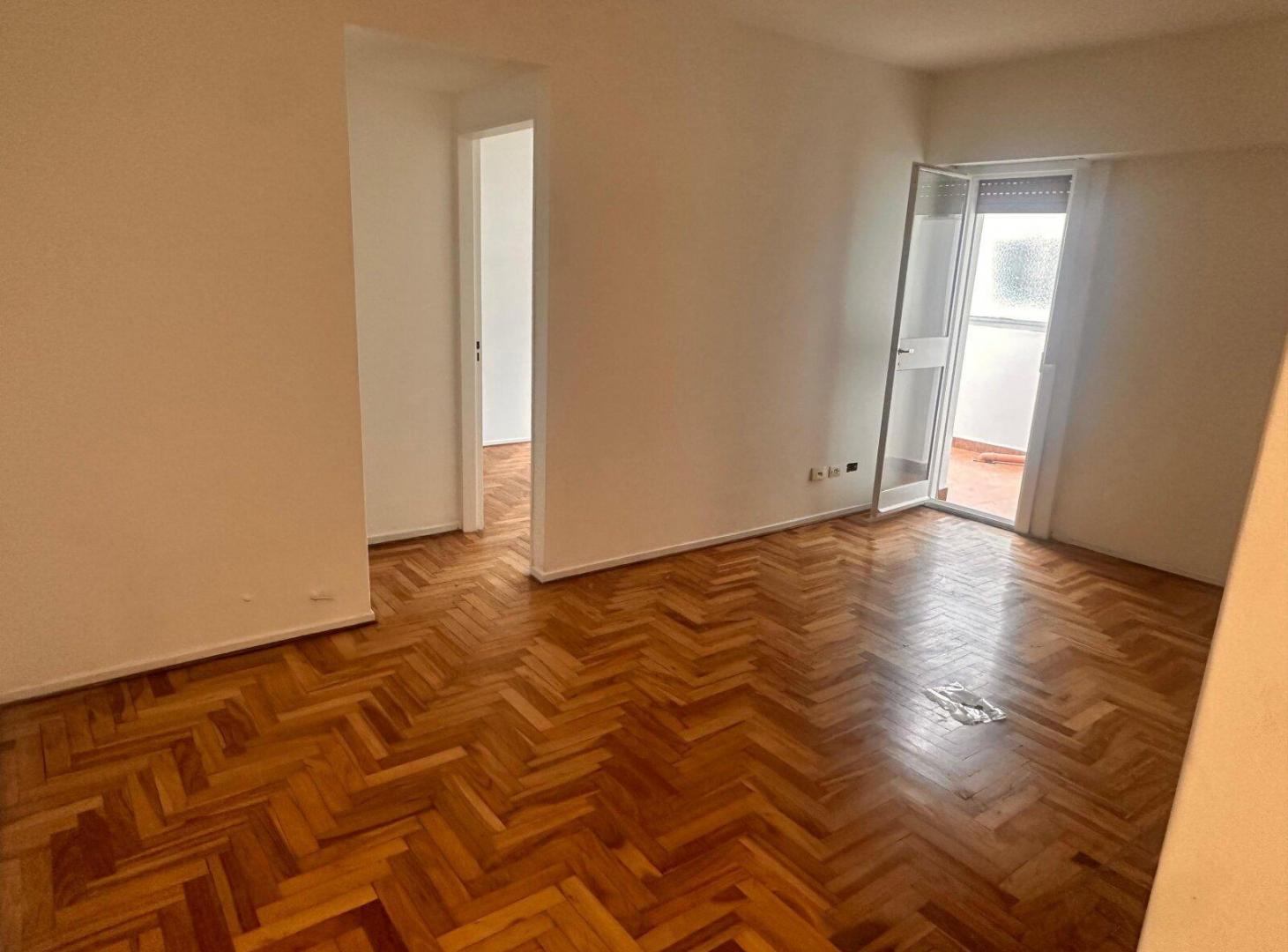 Foto de VENTA DEPARTAMENTO 2 AMBIENTES CON PATIO EN PALERMO, imagen 3