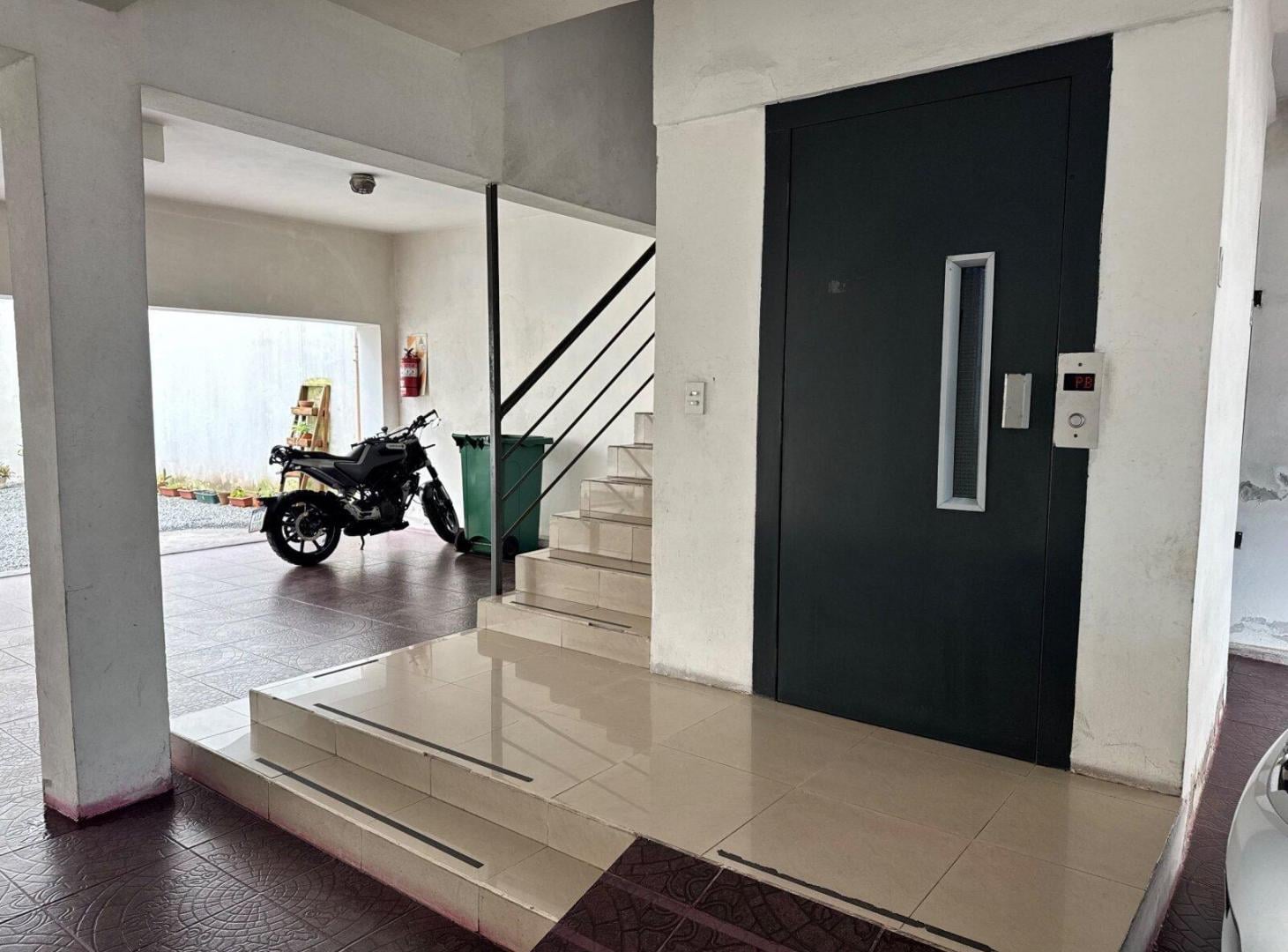 Foto de VENTA DEPTO SAN FERNANDO 2 AMB C/COCHERA/BALCON Y BAULERA BAJAS EXPENSAS, imagen 3