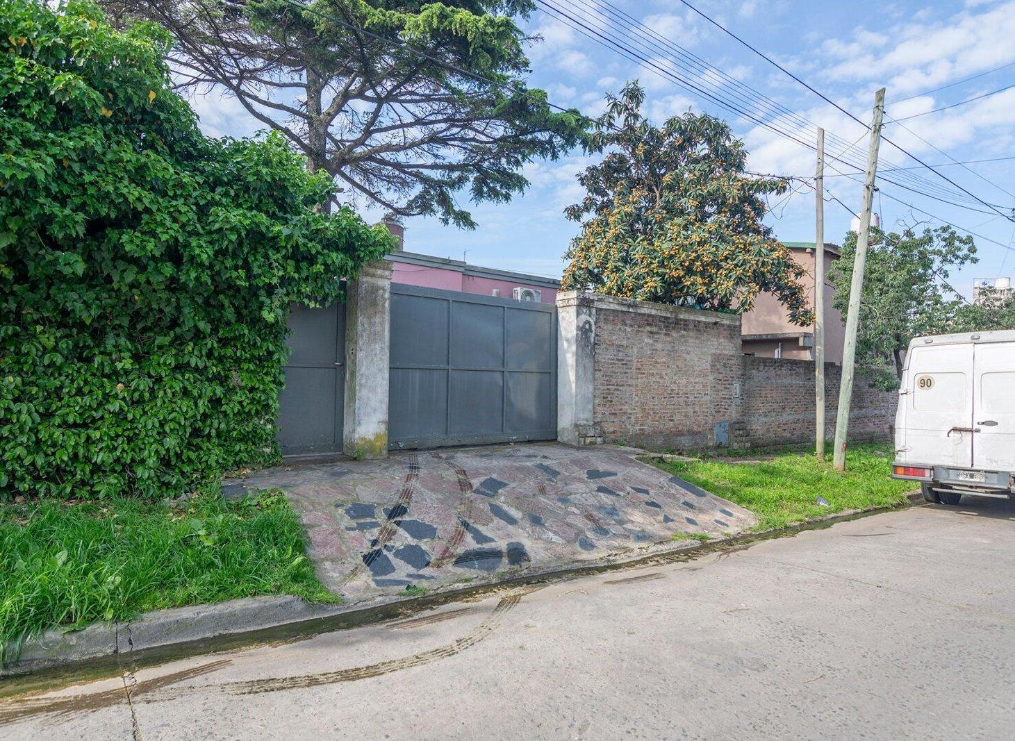 Foto de Casa en venta en Don Torcuato con pileta, imagen 2