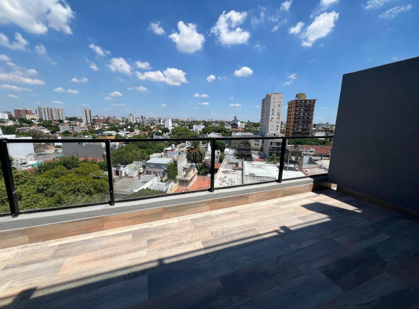 Foto de Venta Ambiente y medio Alto c/ Balcón en Coglhan, imagen 1
