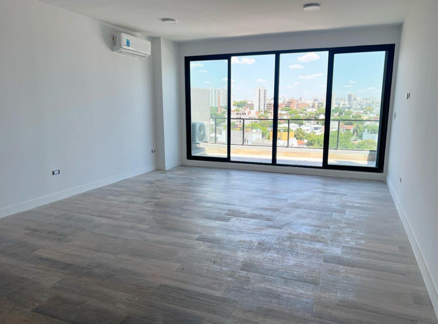 Foto de Venta Ambiente y medio Alto c/ Balcón en Coglhan, imagen 4