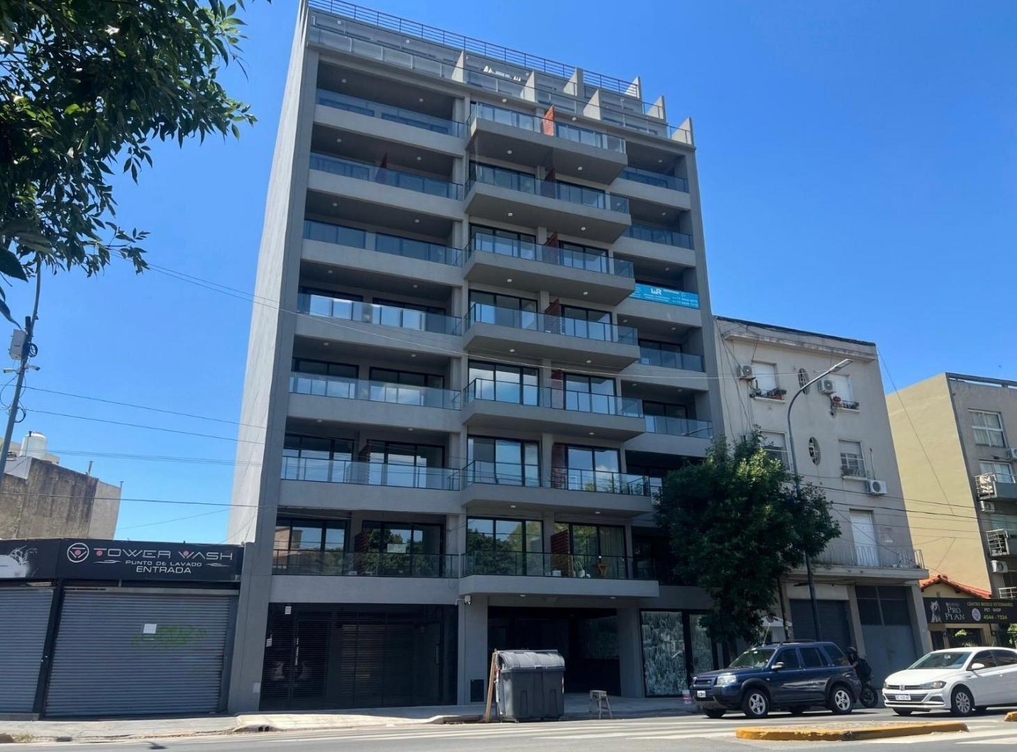 Foto de Venta Ambiente y medio Alto c/ Balcón en Coglhan, imagen 2